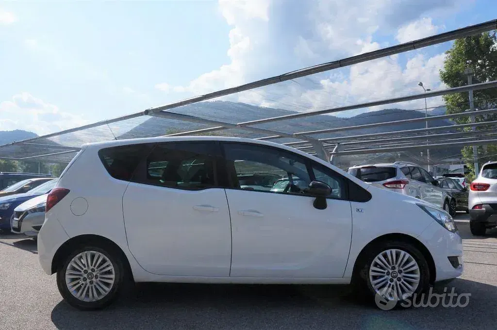 Usata Opel Meriva Design Edition 120 CV (88 kW) 2014 Bianco Monovolume