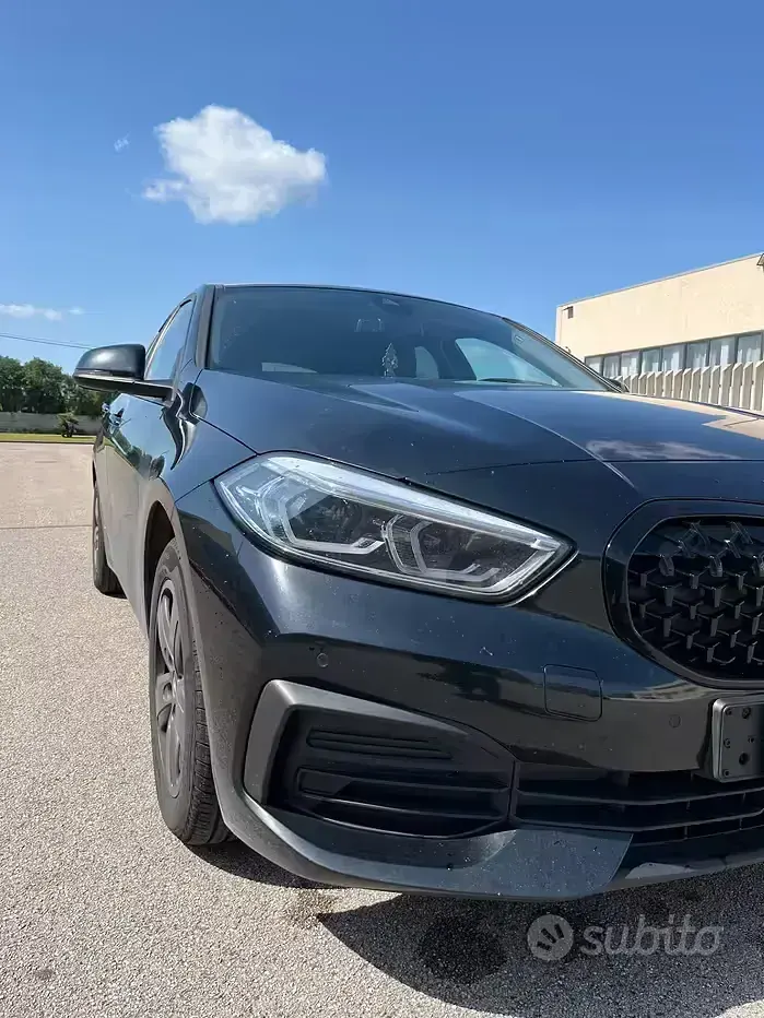 Usata BMW 116 Advantage 116 CV (85 kW) 2021 Nero Utilitaria