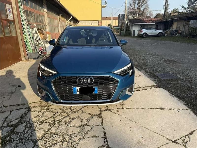 Usata Audi A3 Advanced 150 CV (110 kW) 2021 Blu/azzurro Berlina
