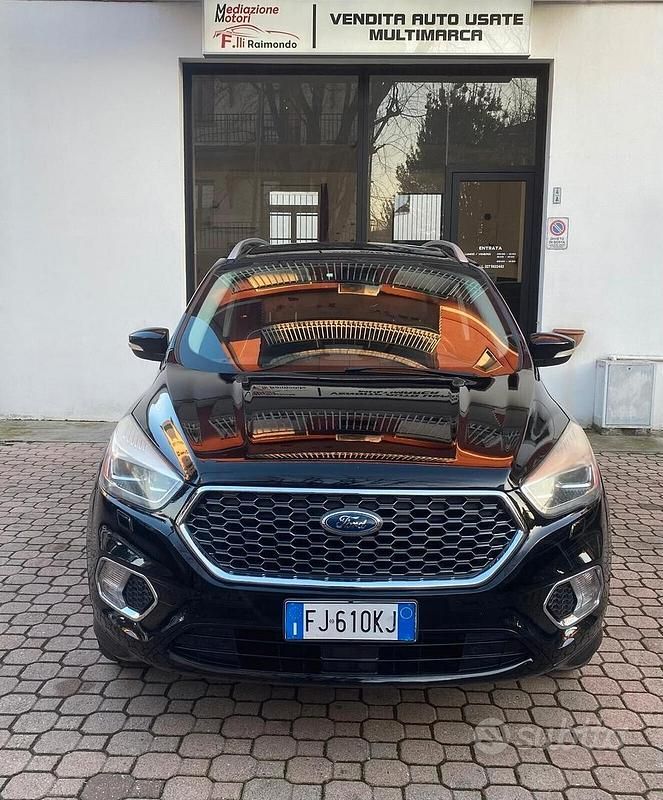 Nero Usata 2017 Ford Kuga Vignale SUV | 14.199 € (Buon prezzo) - Immagine 1/4