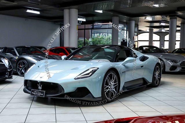 Usata Maserati MC20 630 CV (463 kW) 2024 Acquamarina tristrato Cabrio