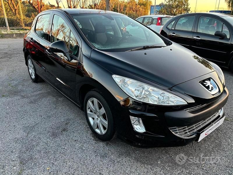 Begagnad Peugeot 308 Premium 90 HK (66 kW) 2009 Svart Sedan
