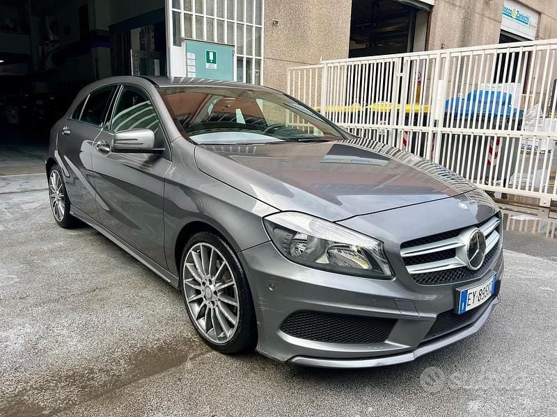 Usata Mercedes A200 Premium 136 CV (100 kW) 2015 Grigio Berlina