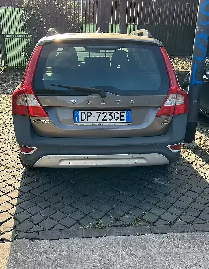 Usata Volvo XC70 185 CV (136 kW) 2008 Grigio Station wagon