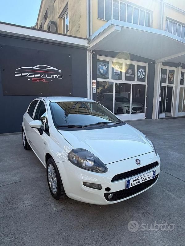 Usata Fiat Punto Street 95 CV (69 kW) 2018 Bianco Utilitaria