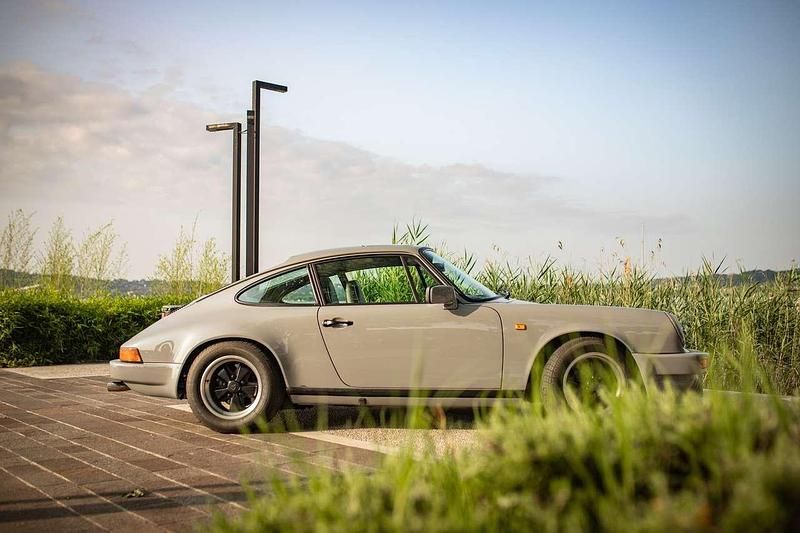 Usata Porsche 911 260 CV (191 kW) 1983 Grigio Coupé
