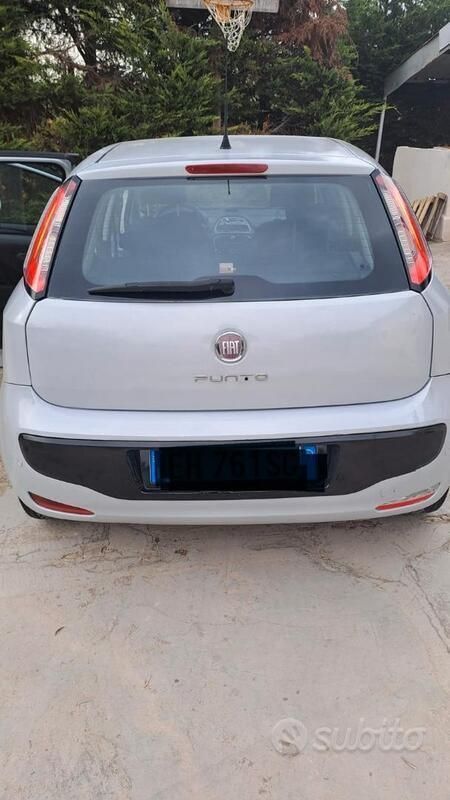 Usata Fiat Punto Evo 65 CV (47 kW) 2011 Bianco Utilitaria