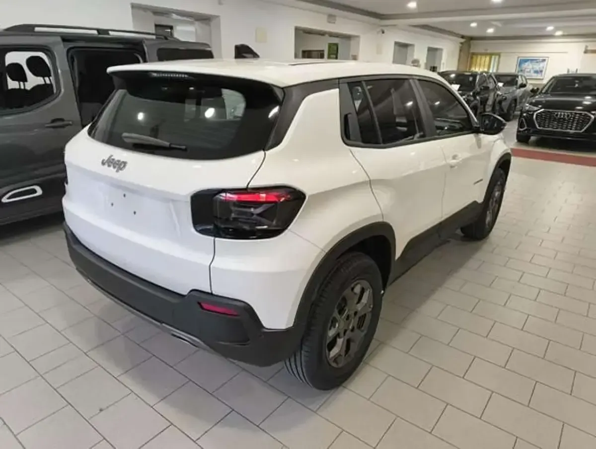 Nuova Jeep Avenger Longitude 101 CV (74 kW) 2026 Bianco SUV