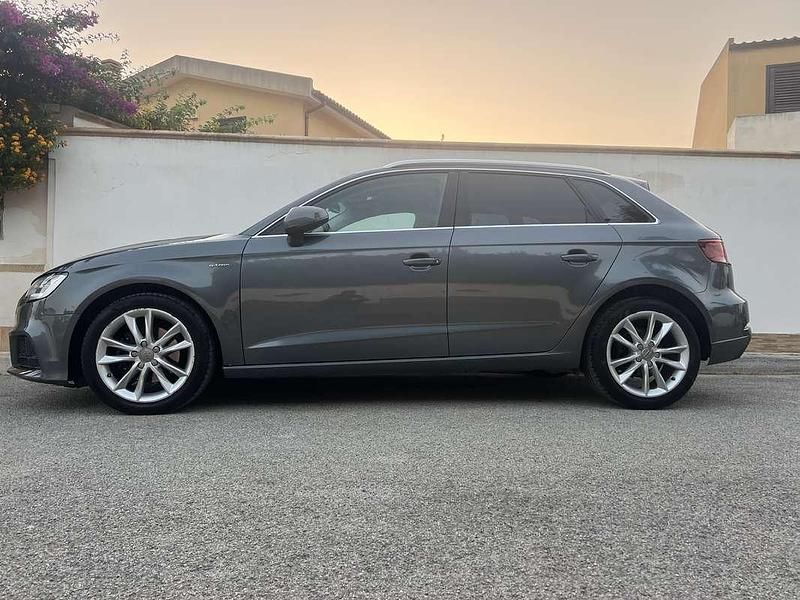 Usata Audi A3 Attraction 110 CV (80 kW) 2015 Berlina