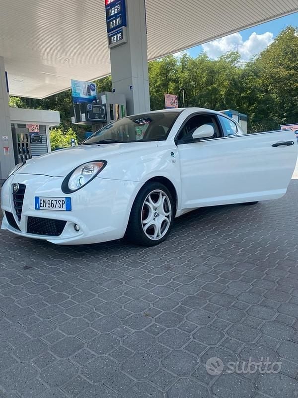 Usata Alfa Romeo MiTo 200 CV (147 kW) 2012 Bianco Utilitaria