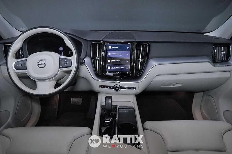 Usata Volvo XC60 Inscription 253 CV (186 kW) 2021 Denim blue metallic SUV