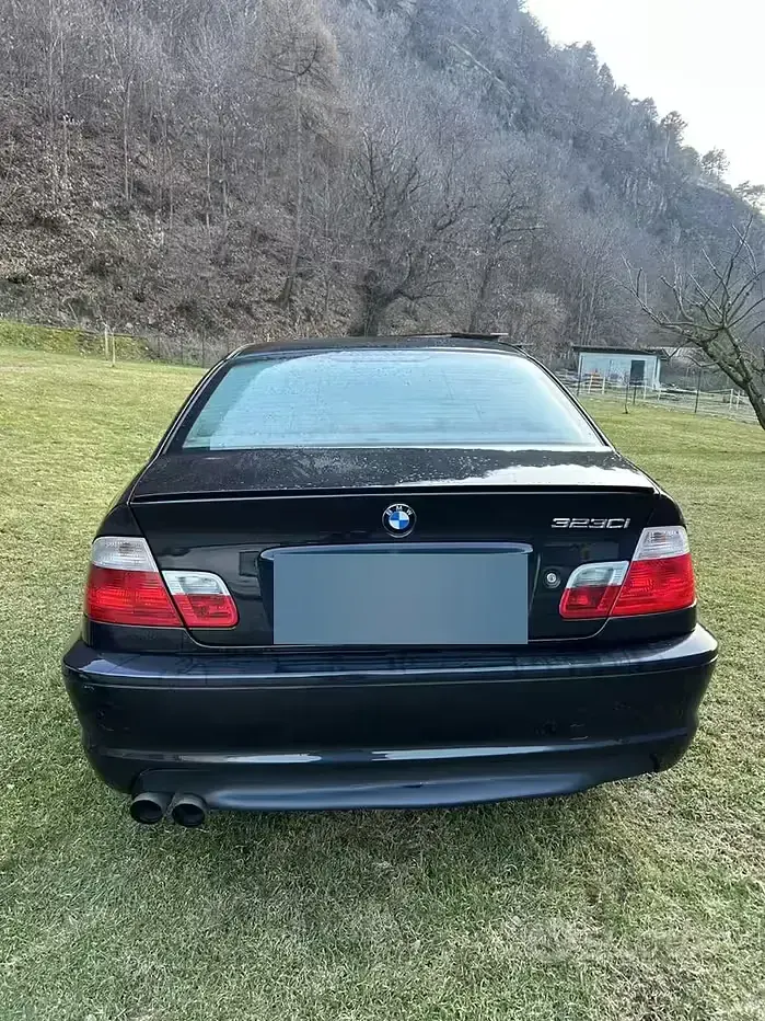 Usata BMW 323 170 CV (125 kW) 2000 Nero Berlina