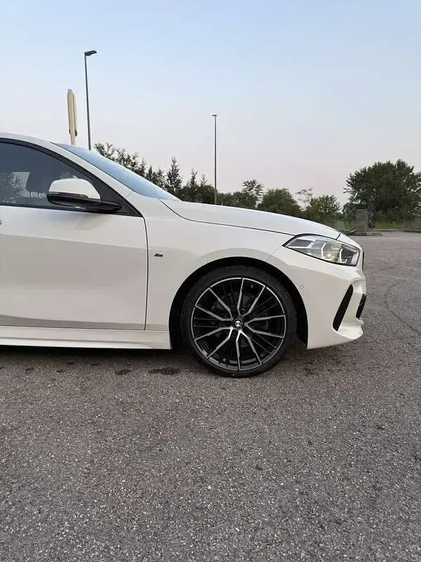 Usata BMW 118 M Sport 136 CV (100 kW) 2022 Bianco Berlina