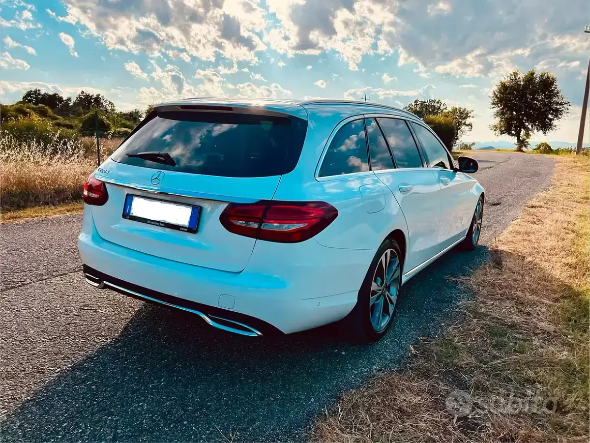 Usata Mercedes C220 Premium 170 CV (125 kW) 2018 Bianco Station wagon