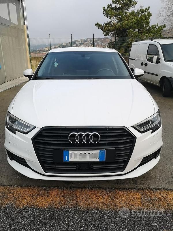 Usata Audi A3 Business 150 CV (110 kW) 2018 Bianco Berlina
