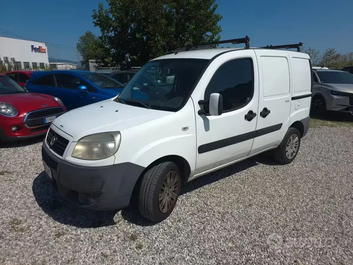 Usata Fiat Doblò S 105 CV (77 kW) 2008 Monovolume