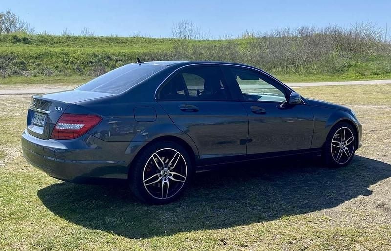 Usata Mercedes C220 Executive 170 CV (125 kW) 2013 Grigio Berlina