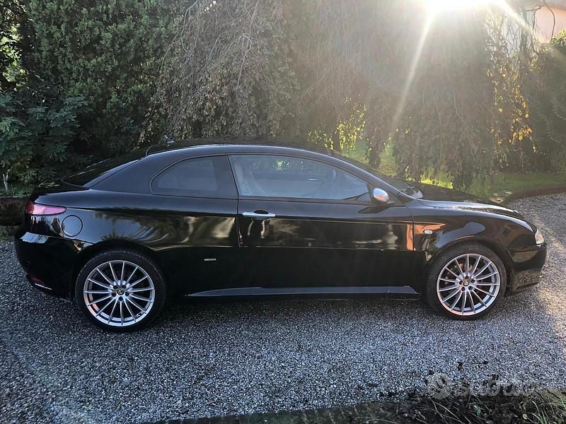 Usata Alfa Romeo GT 166 CV (122 kW) 2008 Coupé