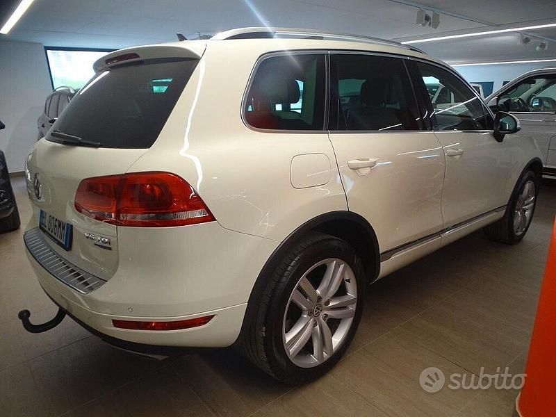 Usata VW Touareg 245 CV (180 kW) 2011 Bianco SUV