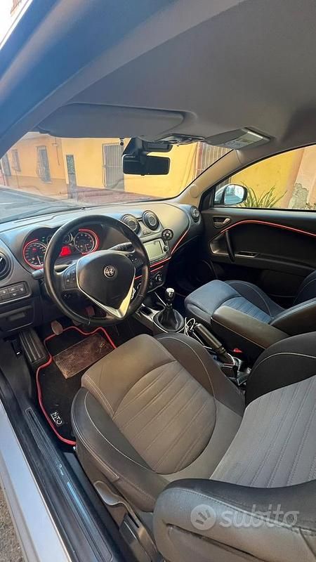 Usata Alfa Romeo MiTo Super 79 CV (58 kW) 2018 Grigio Utilitaria