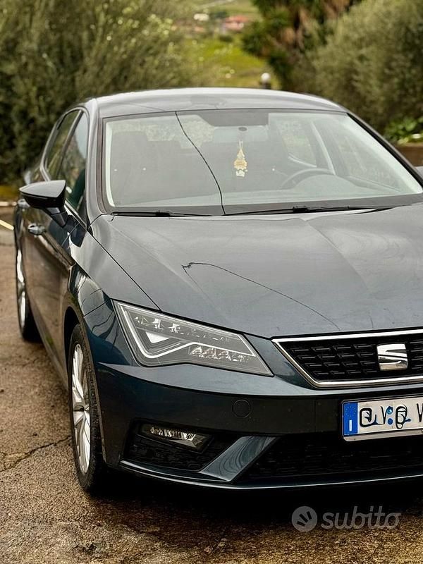 Usata Seat Leon Business 116 CV (85 kW) 2020 Grigio Berlina