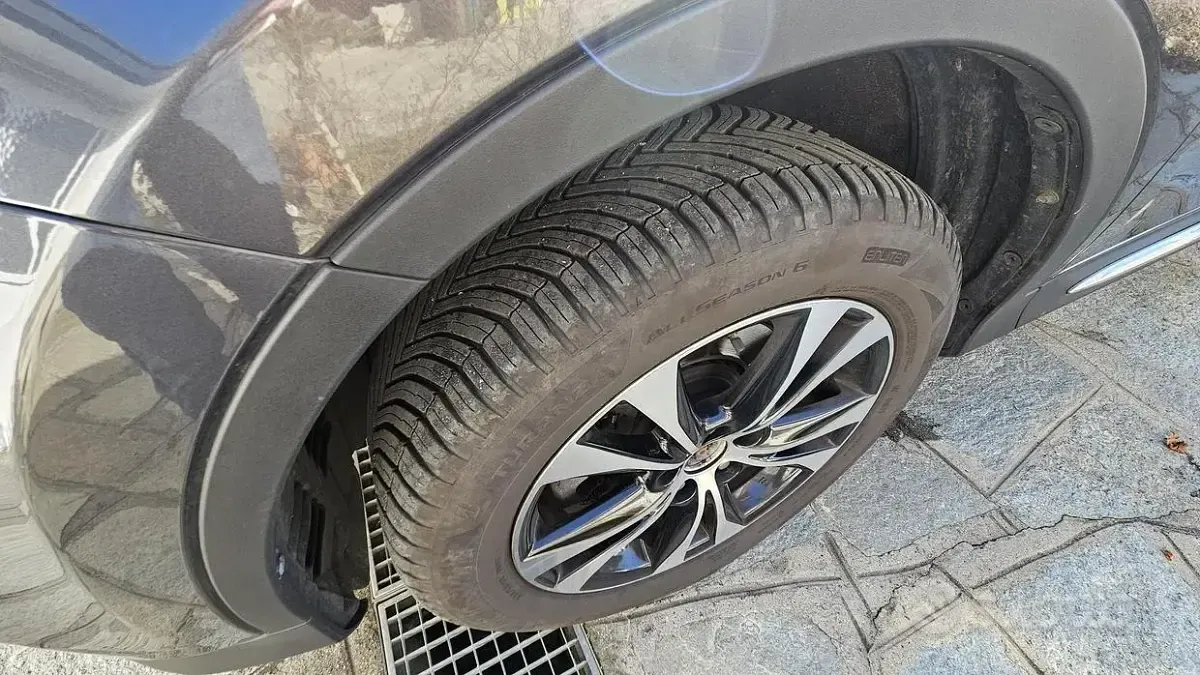 Usata Toyota RAV4 Anniversary 124 CV (91 kW) 2014 Grigio SUV
