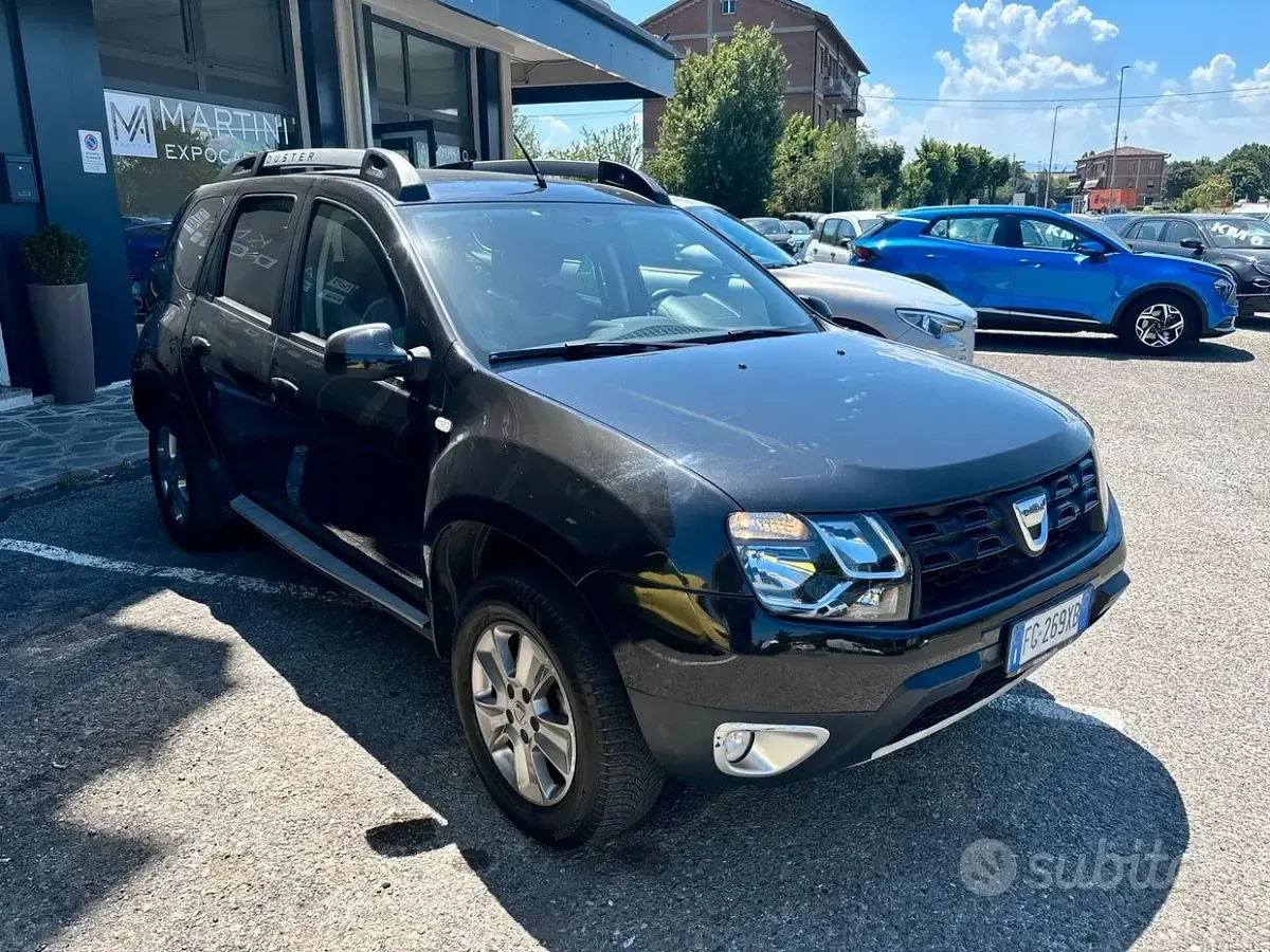 Usata Dacia Duster Ambiance 109 CV (80 kW) 2017 Nero SUV