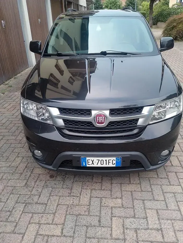 Usata Fiat Freemont 140 CV (102 kW) 2014 Nero SUV