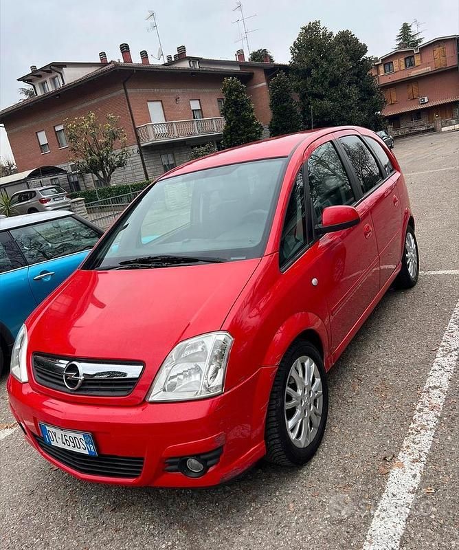 Usata Opel Meriva 101 CV (74 kW) 2009 Monovolume