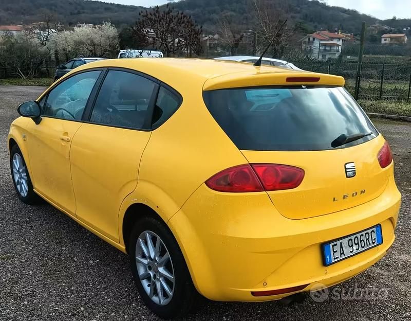 Usata Seat Leon 2010 Giallo Utilitaria