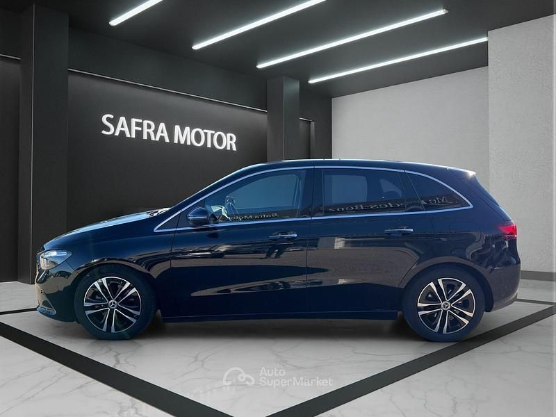 Usata Mercedes B180 Advanced 116 CV (85 kW) 2023 Nero Monovolume