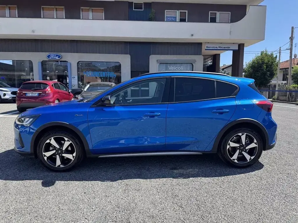 Usata Ford Focus Active X 125 CV (91 kW) 2022 Blu Berlina