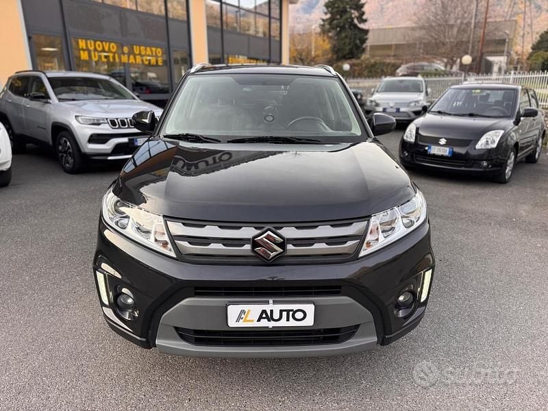 Usata Suzuki Vitara 120 CV (88 kW) 2015 Nero Station wagon