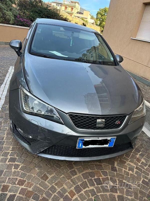 Grigio Usata 2016 Seat Ibiza FR Due volumi | 7000 € (Buon prezzo) - Immagine 1/4