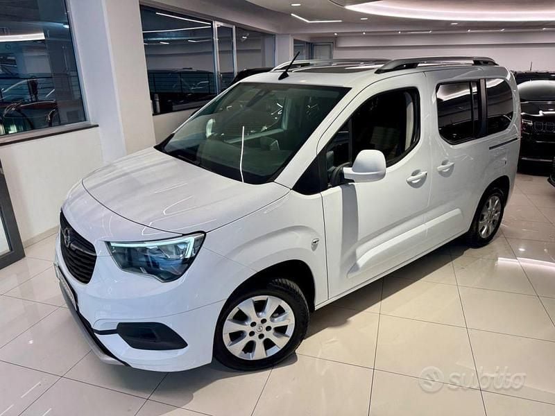 Usata Opel Combo Life Innovation 102 CV (75 kW) 2019 Bianco Monovolume