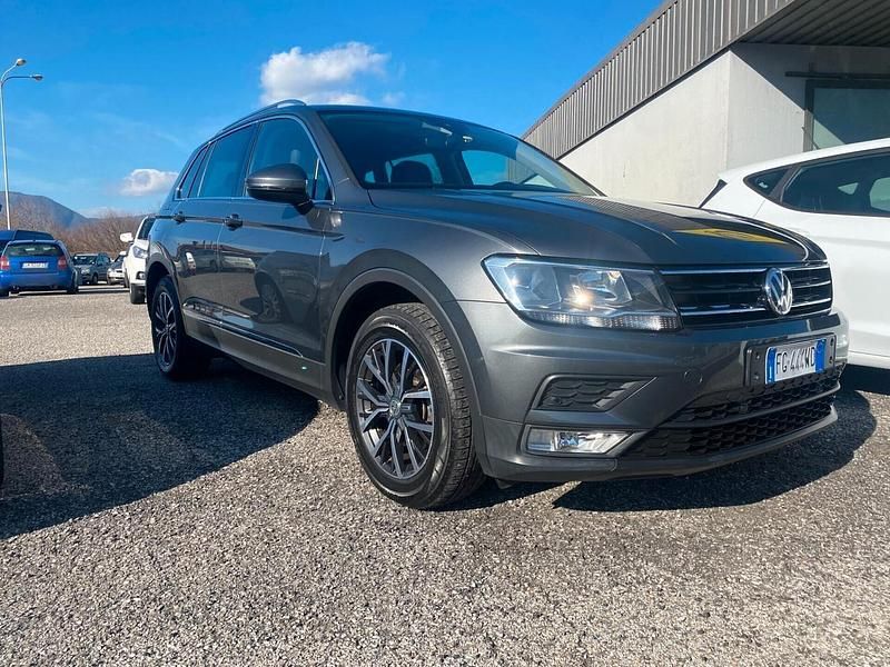 Usata VW Tiguan Business 150 CV (110 kW) 2017 Grigio SUV