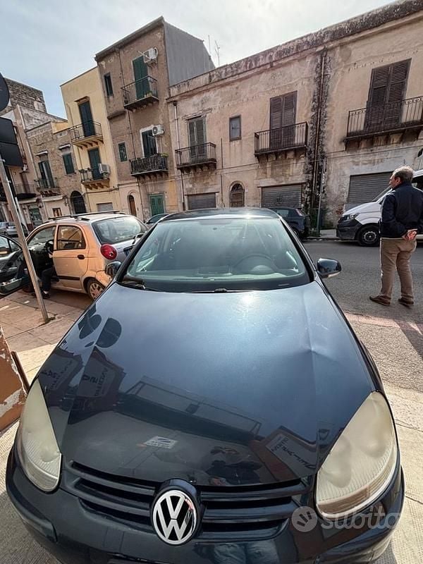 Blu Usata 2007 VW Golf V Due volumi | 3500 € (Ottimo prezzo) - Immagine 1/4