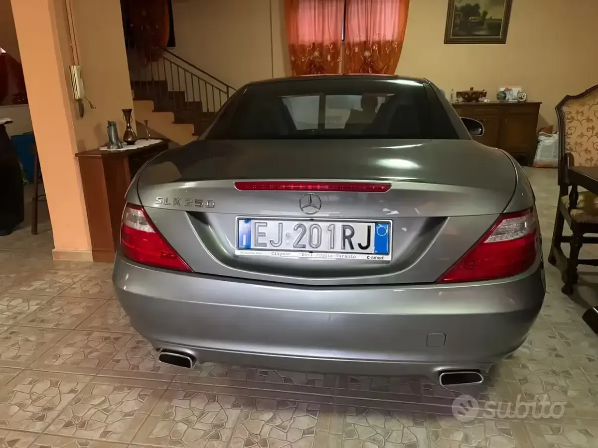 Usata Mercedes 250 204 CV (150 kW) 2011 Cabrio