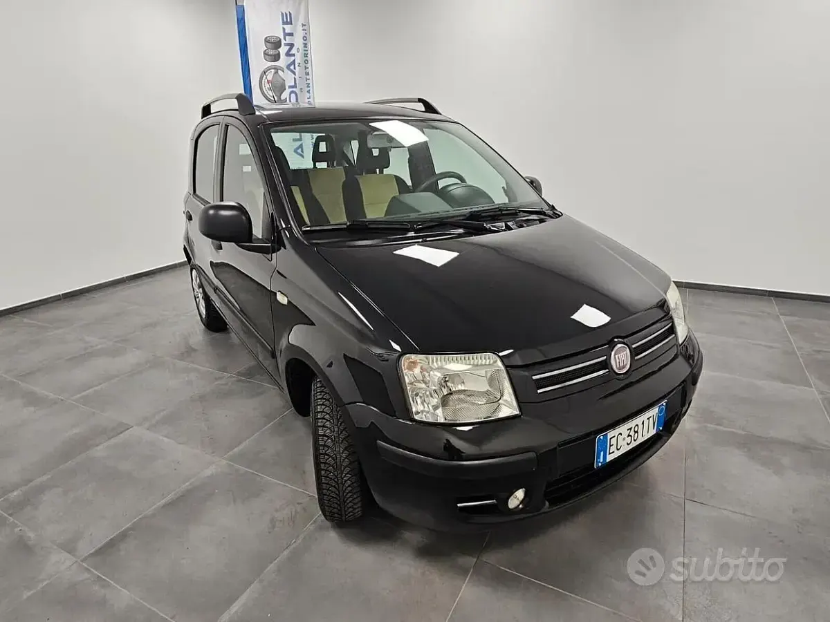Usata Fiat Panda Dynamic 60 CV (44 kW) 2010 Nero Utilitaria