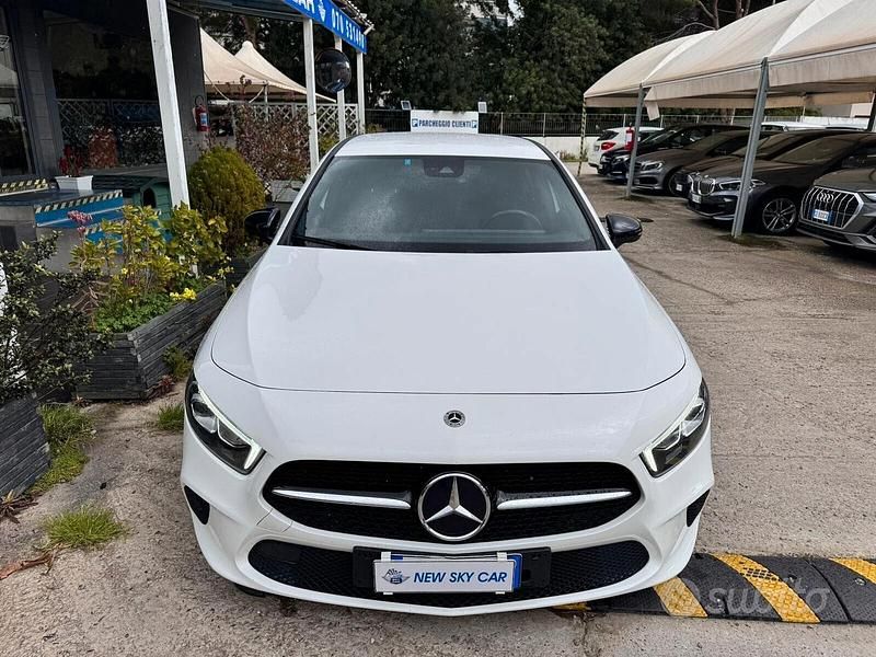 Usata Mercedes A180 Premium 115 CV (84 kW) 2022 Bianco Berlina