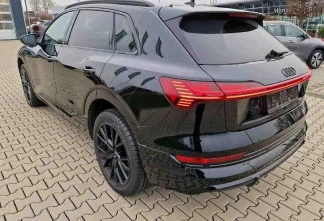 Usata Audi e-tron S-Line 158 kW (215 CV) 2022 Nero SUV