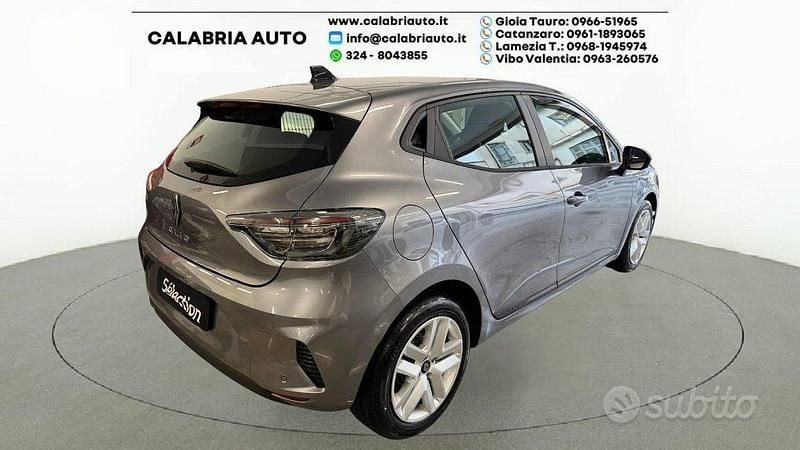 Nuova Renault Clio V Evolution 100 CV (73 kW) 2025 Grigio scuro Berlina