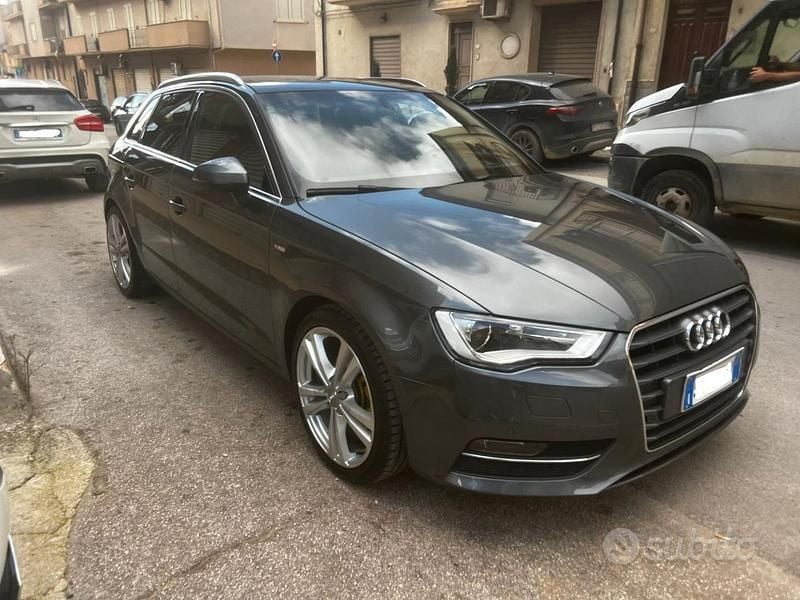 Grigio Usata 2015 Audi A3 Ambition Tre volumi | 13.000 € (Buon prezzo) - Immagine 1/4