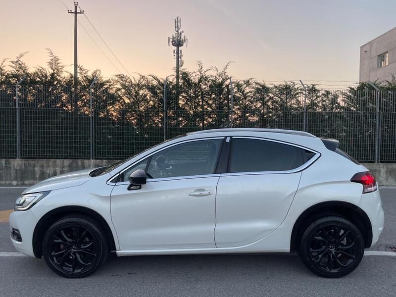 Usata DS Automobiles DS4 Sport Chic 120 CV (88 kW) 2017 Bianco Berlina