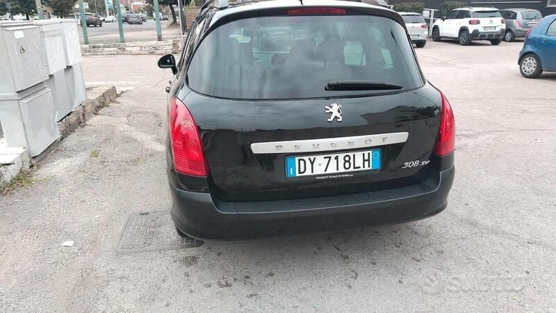 Nero Usata 2010 Peugeot 308 Station wagon | 4000 € - Immagine 1/4