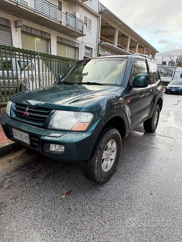 Usata Mitsubishi Pajero 2001 SUV