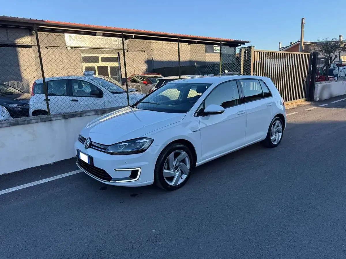 Usata VW e-Golf 100 kW (136 CV) 2018 Bianco Utilitaria