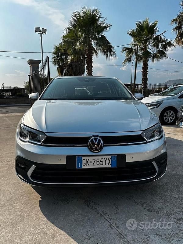 Usata VW Polo Style 90 CV (66 kW) 2022 Grigio Berlina