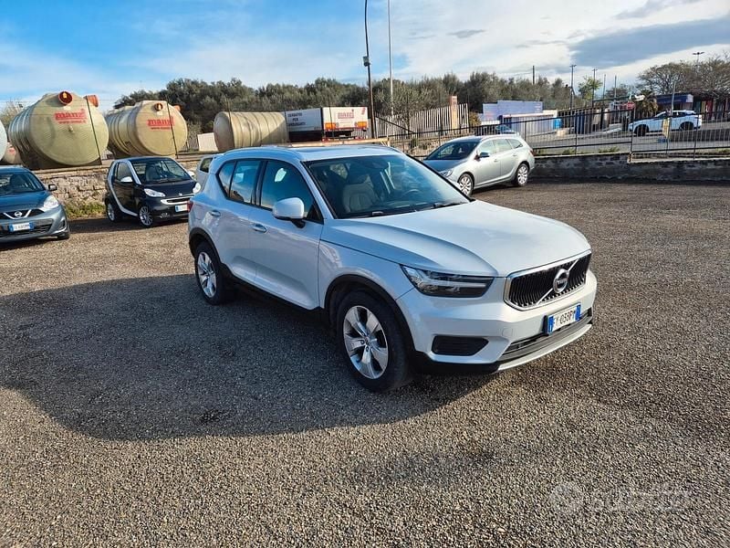 Occasion Volvo XC40 Business Edition 150 ch (110 kW) 2019 Blanc SUV