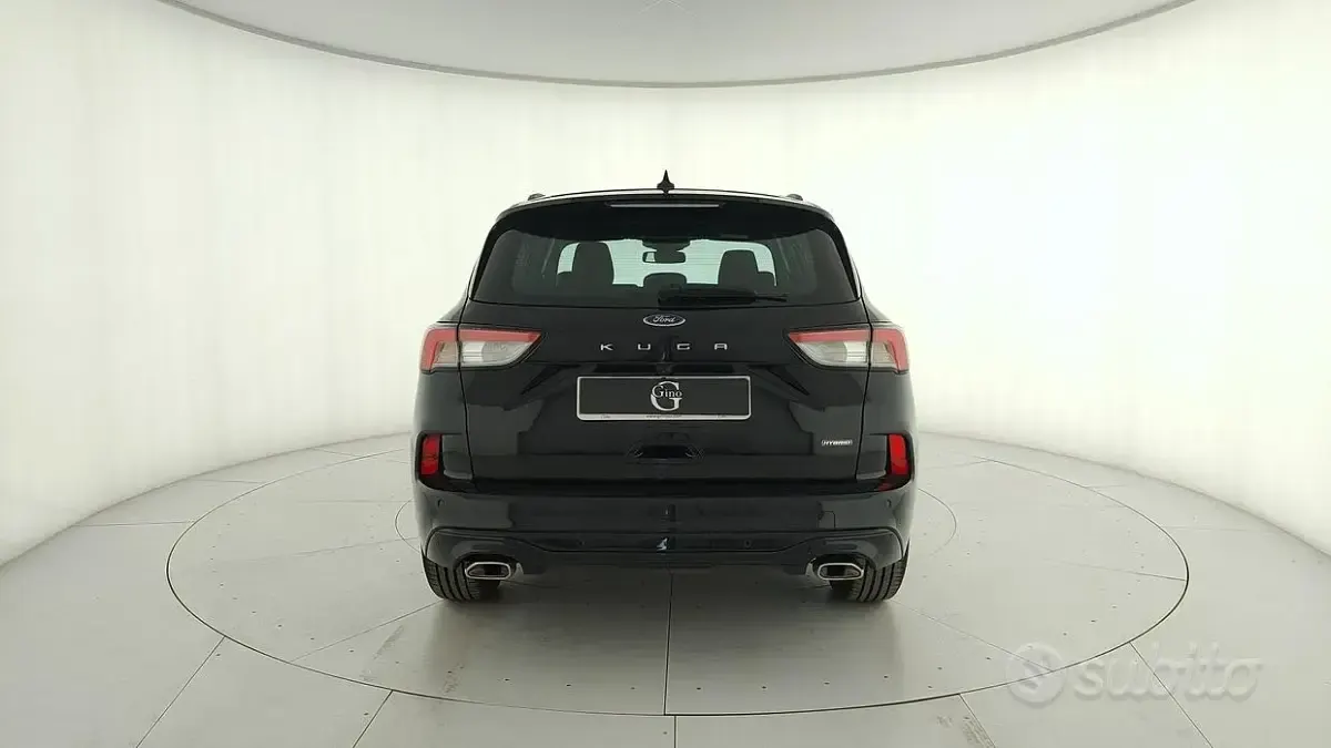 Usata Ford Kuga 225 CV (165 kW) 2022 Nero SUV